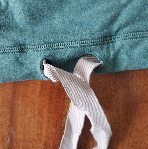 Lululemon serenity hoodie - Picture 4 of 9